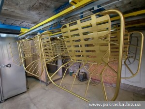 Верхняя подвеска окрашиваемых деталей