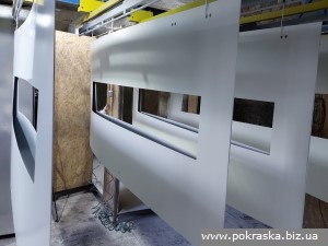 Верхняя подвеска окрашиваемых деталей