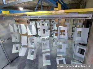 Верхняя подвеска окрашиваемых деталей